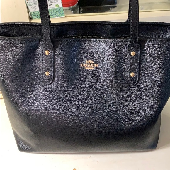 Coach Handbags - Coach Purse